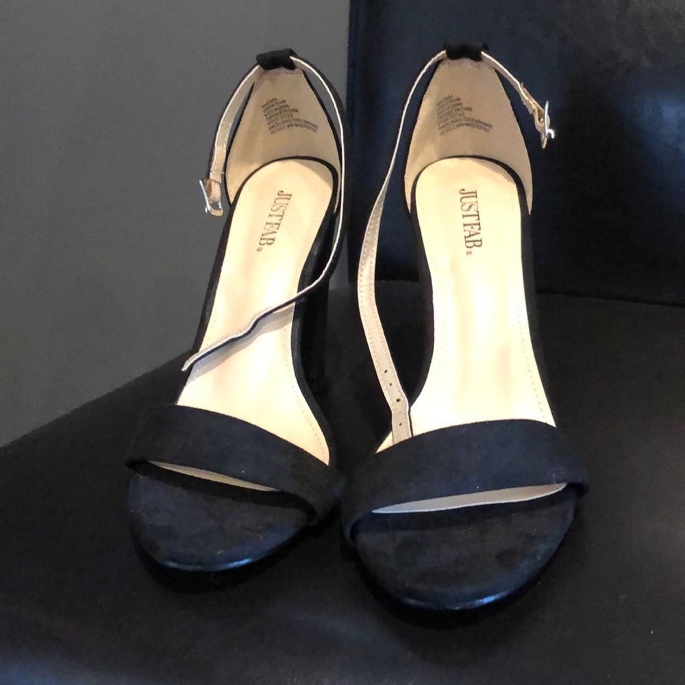 Just Fab Black heels size 9